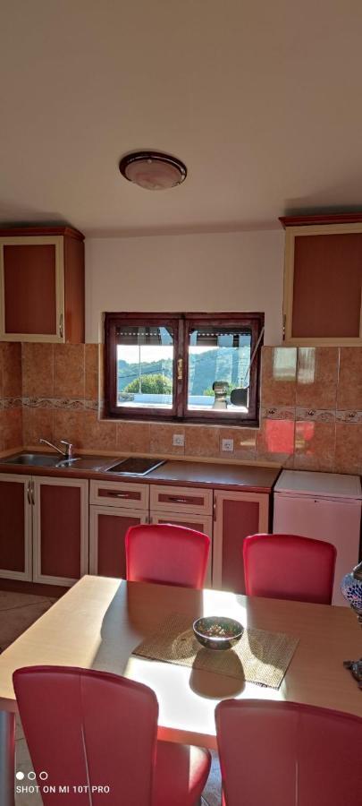 Apartments Tara Ulcinj Ngoại thất bức ảnh