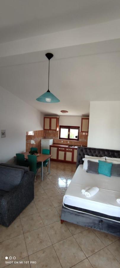 Apartments Tara Ulcinj Ngoại thất bức ảnh