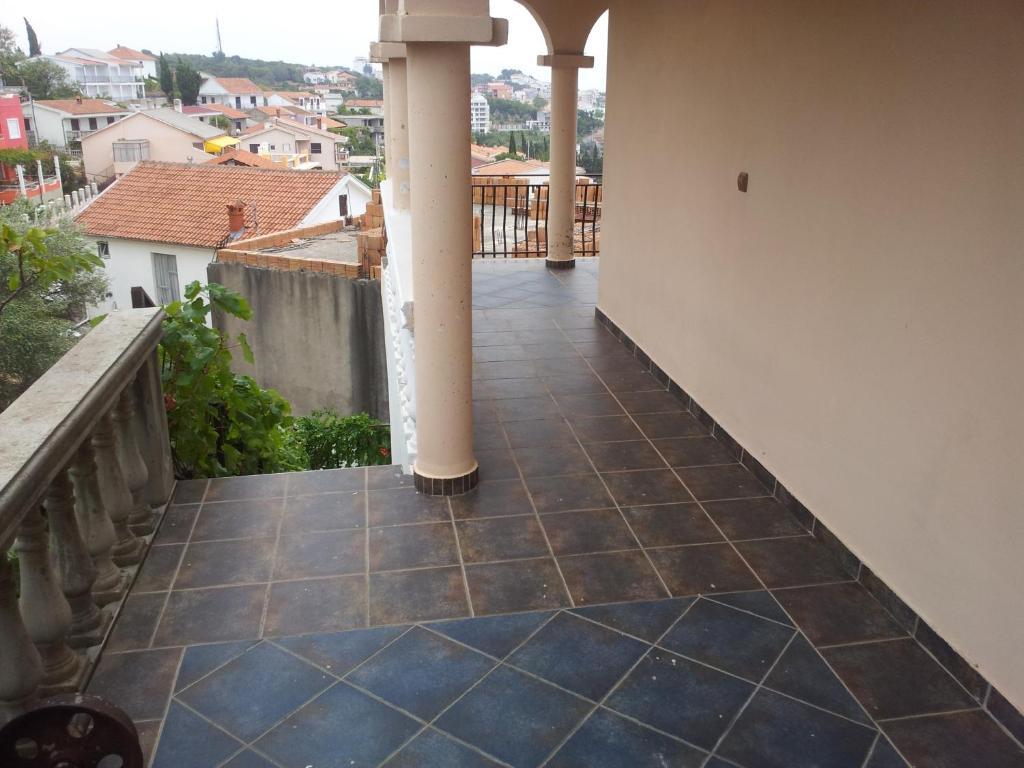 Apartments Tara Ulcinj Ngoại thất bức ảnh