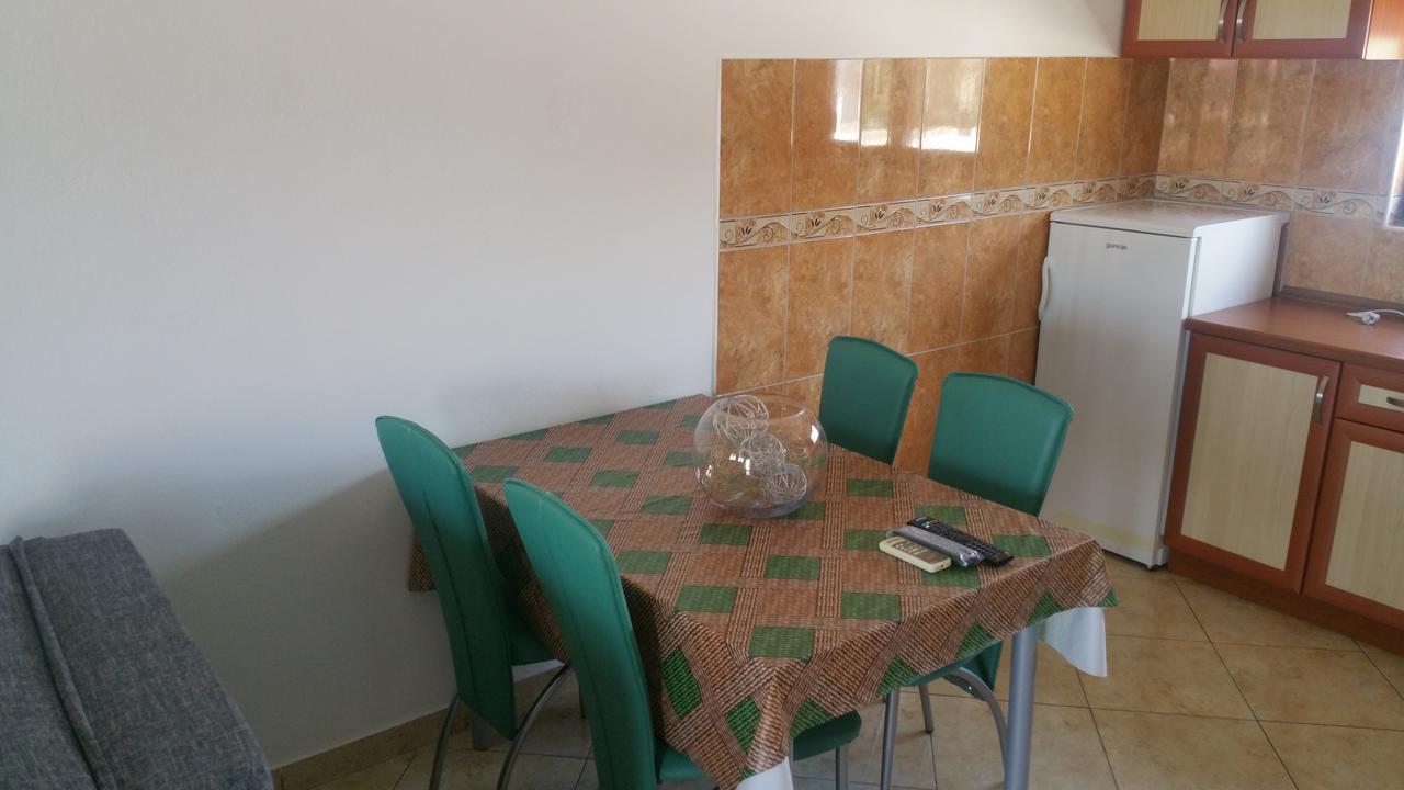 Apartments Tara Ulcinj Ngoại thất bức ảnh