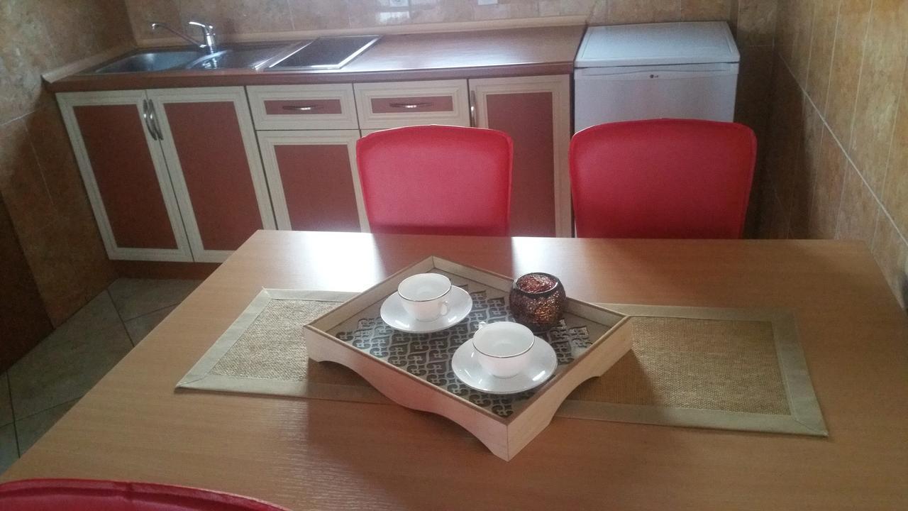 Apartments Tara Ulcinj Ngoại thất bức ảnh