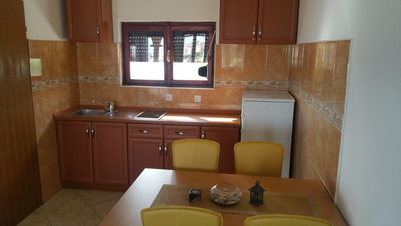 Apartments Tara Ulcinj Ngoại thất bức ảnh