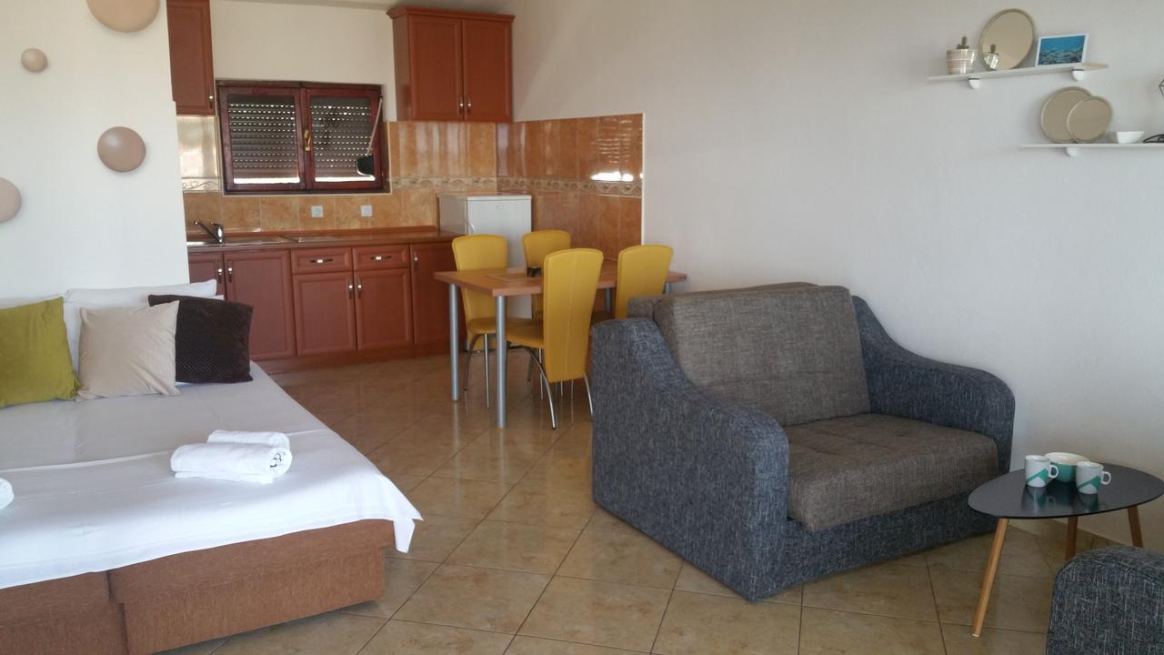 Apartments Tara Ulcinj Ngoại thất bức ảnh